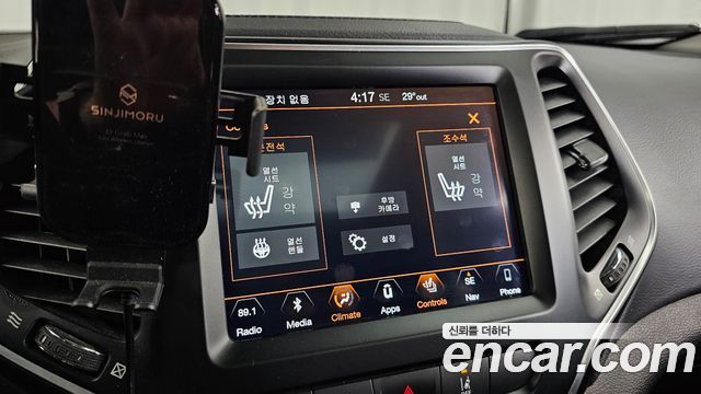 Jeep Cherokee (KL) 2.4 Longitude High AWD 2019 — фото 19