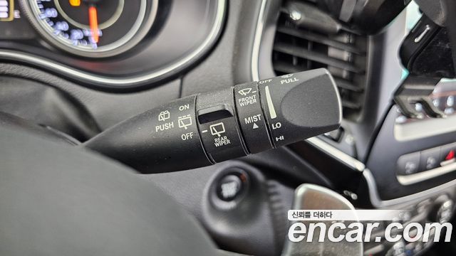 Jeep Cherokee (KL) 2.4 Longitude High AWD 2019 — фото 28