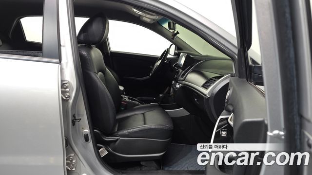 KG Mobility (SsangYong) Korando C 2.0 CVT 2WD Deluxe 2014 — фото 11