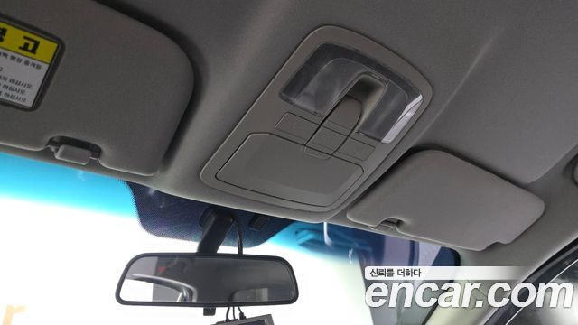 KG Mobility (SsangYong) Korando C 2.0 CVT 2WD Deluxe 2014 — фото 18