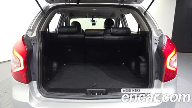KG Mobility (SsangYong) Korando C 2.0 CVT 2WD Deluxe 2014 — фото 20
