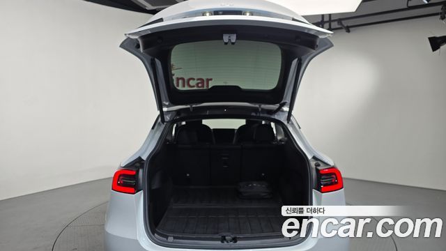 Tesla Model Y Long Range AWD 2022 — фото 22