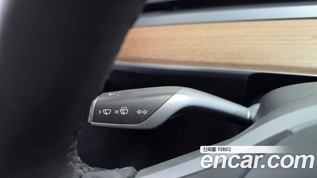 Tesla Model Y Long Range AWD 2022 — фото 23