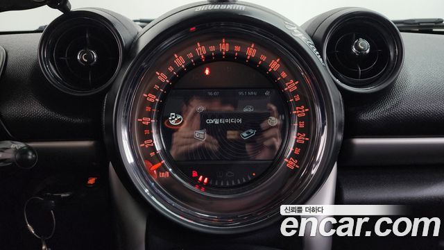 MINI Cooper D Countryman ALL4 1st 2015 — фото 14