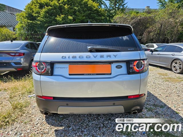 Land Rover Discovery Sport 2.0 TD4 SE 2017 — фото 6