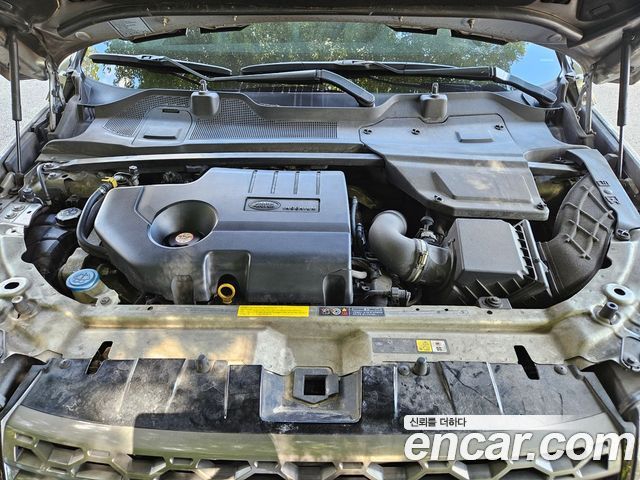 Land Rover Discovery Sport 2.0 TD4 SE 2017 — фото 7