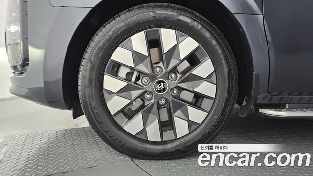 Hyundai Staria 4WD Lounge 9-Seater Prestige 2023 — фото 5
