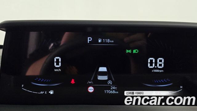 Hyundai Staria 4WD Lounge 9-Seater Prestige 2023 — фото 8