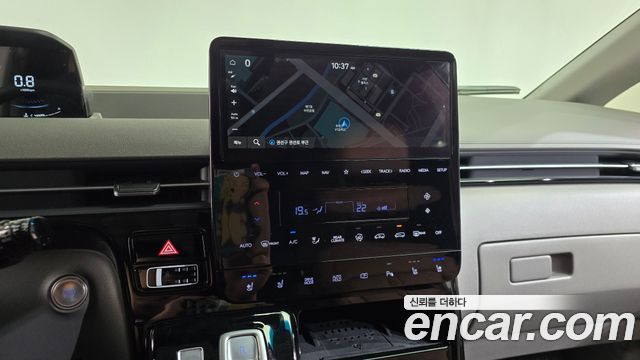 Hyundai Staria 4WD Lounge 9-Seater Prestige 2023 — фото 12