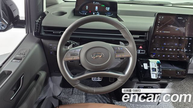 Hyundai Staria 4WD Lounge 9-Seater Prestige 2023 — фото 13