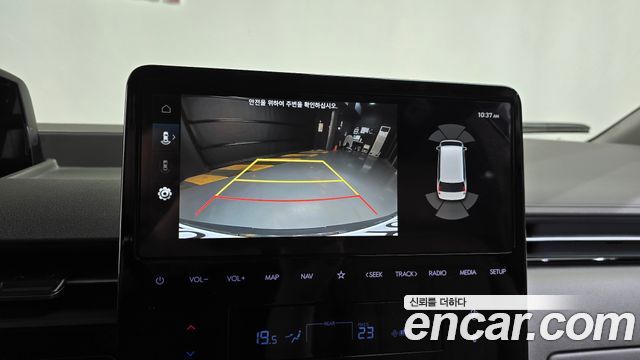 Hyundai Staria 4WD Lounge 9-Seater Prestige 2023 — фото 14