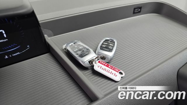 Hyundai Staria 4WD Lounge 9-Seater Prestige 2023 — фото 15