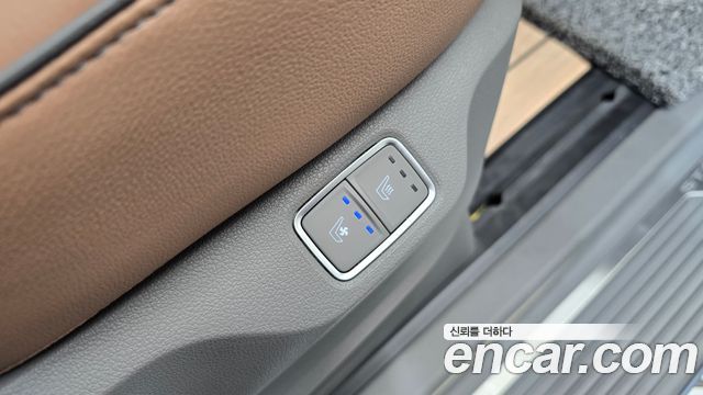 Hyundai Staria 4WD Lounge 9-Seater Prestige 2023 — фото 29