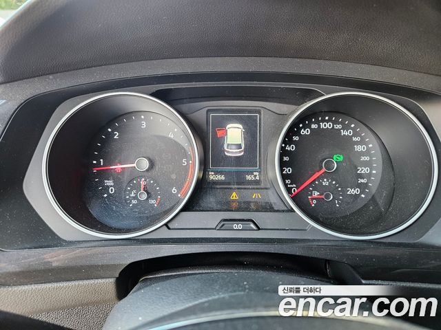 Volkswagen Tiguan (II) 2.0 TDI 2018 — фото 8