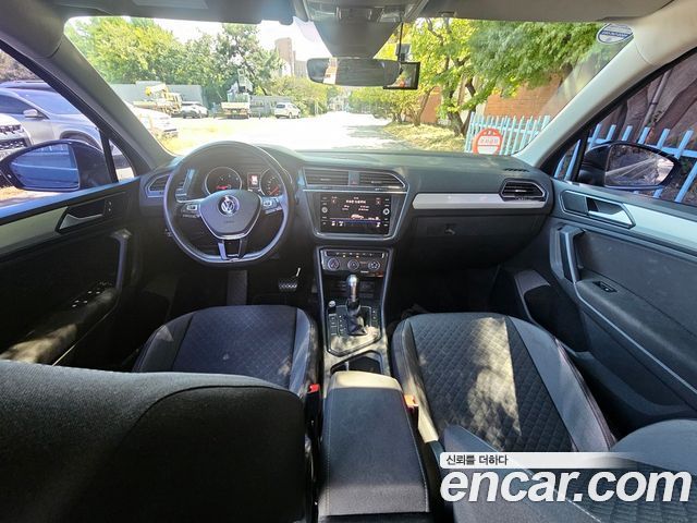Volkswagen Tiguan (II) 2.0 TDI 2018 — фото 14