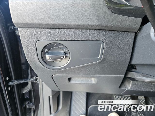 Volkswagen Tiguan (II) 2.0 TDI 2018 — фото 19