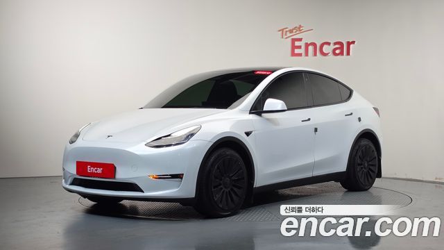 Tesla Model Y Long Range AWD 2022 — фото 10