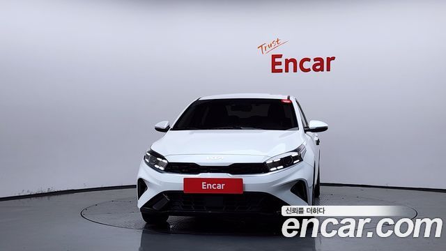 Kia K3 (II) 1.6 Prestige 2024 — фото 3