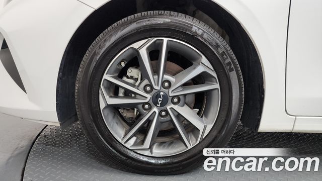 Kia K3 (II) 1.6 Prestige 2024 — фото 5