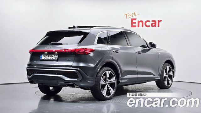 Audi Q5 (80A) 40 TFSI Quattro S Line 2025 — фото 2