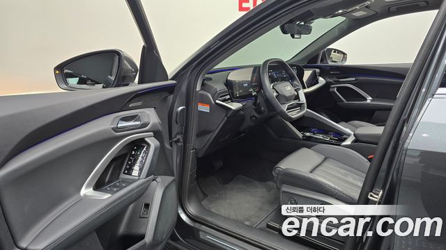 Audi Q5 (80A) 40 TFSI Quattro S Line 2025 — фото 10