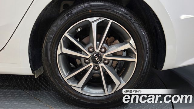 Kia K3 (II) 1.6 Prestige 2024 — фото 27