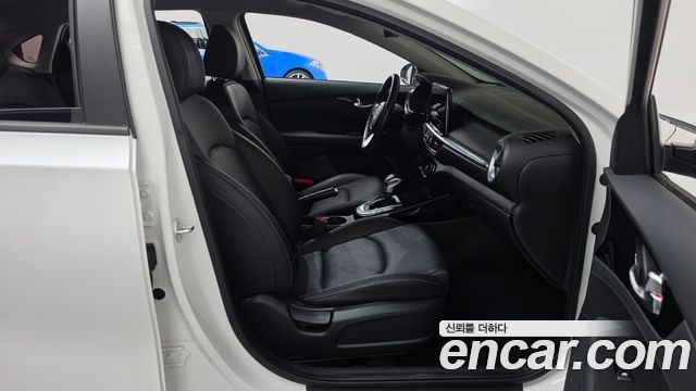 Kia K3 (II) 1.6 Prestige 2024 — фото 32