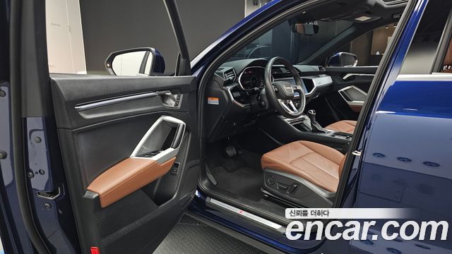 Audi Q3 (F3) 40 TFSI Quattro Premium 2024 — фото 10