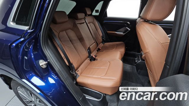 Audi Q3 (F3) 40 TFSI Quattro Premium 2024 — фото 11