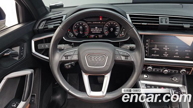 Audi Q3 (F3) 40 TFSI Quattro Premium 2024 — фото 13
