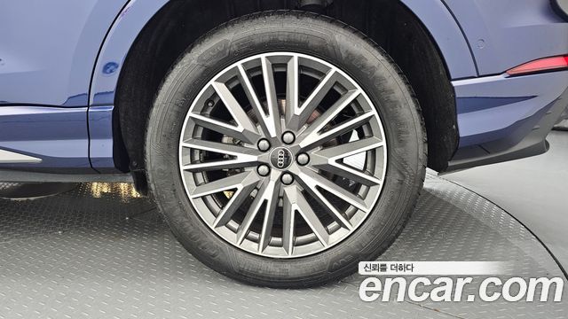 Audi Q3 (F3) 40 TFSI Quattro Premium 2024 — фото 21