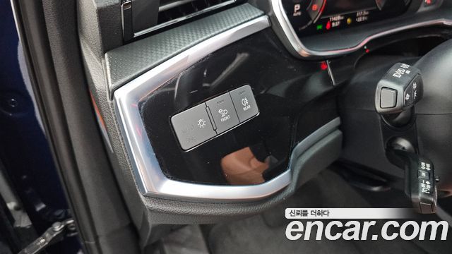 Audi Q3 (F3) 40 TFSI Quattro Premium 2024 — фото 27