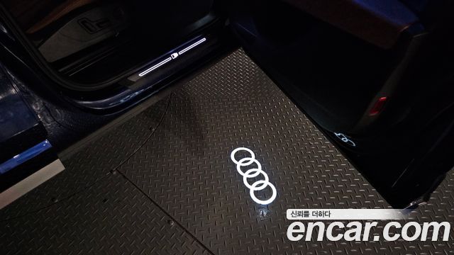 Audi Q3 (F3) 40 TFSI Quattro Premium 2024 — фото 34