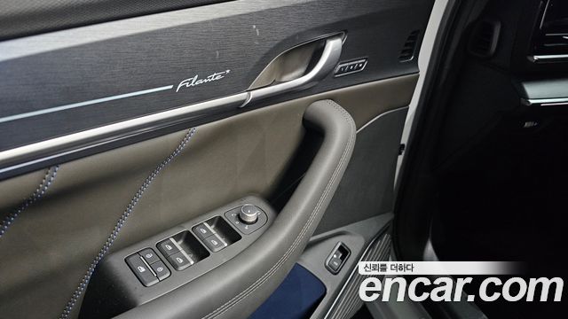 Renault Korea Filante 1.5 E-Tech Esprit Alpine 2WD 2027 — фото 27