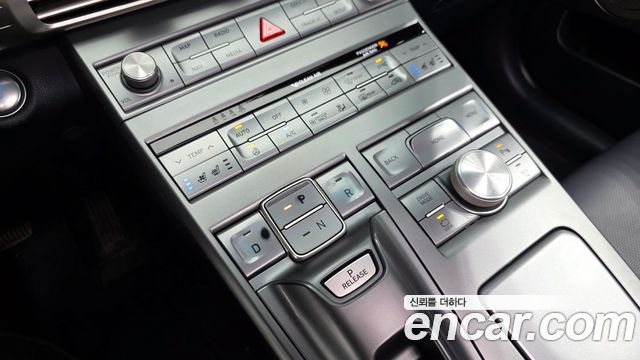 Hyundai Nexo Premium 2024 — фото 9