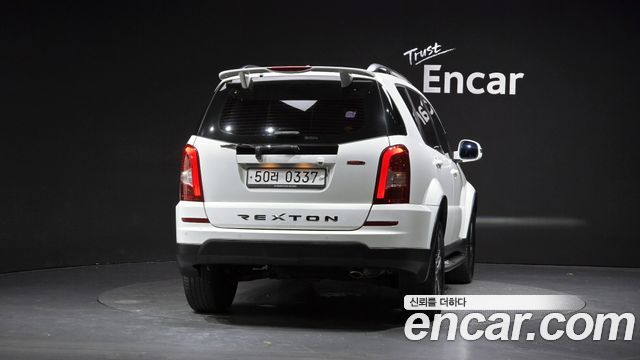 KG Mobility (SsangYong) Rexton W 2.2 4WD RX7 Prestige 2016 — фото 4