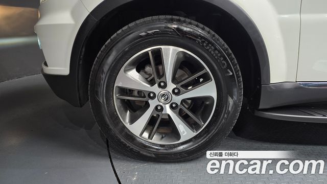 KG Mobility (SsangYong) Rexton W 2.2 4WD RX7 Prestige 2016 — фото 5