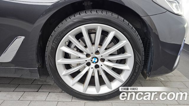 BMW 5 Series (G30) 530i xDrive Luxury 2023 — фото 21
