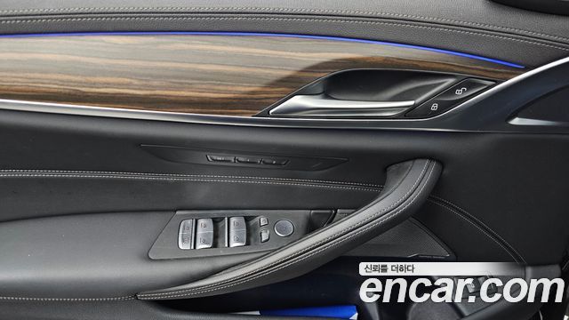 BMW 5 Series (G30) 530i xDrive Luxury 2023 — фото 29