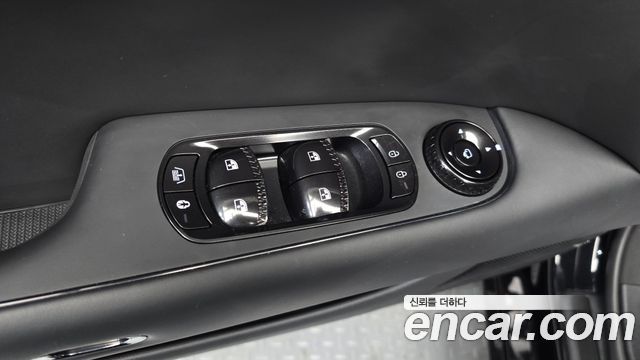 Genesis G90 (RS4) Gasoline 3.5 Turbo e-S/C AWD Black 2026 — фото 27