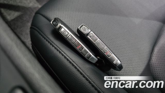 Kia Sportage Hybrid (V) Prestige 2WD 2023 — фото 16