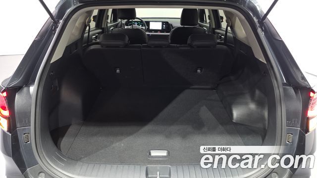 Kia Sportage Hybrid (V) Prestige 2WD 2023 — фото 17
