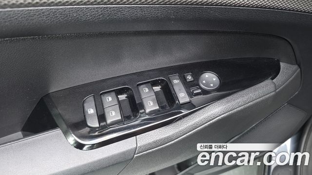 Kia Sportage Hybrid (V) Prestige 2WD 2023 — фото 27