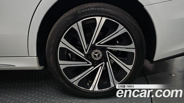 Mercedes-Benz E-Class (W214) E300 4MATIC AMG Line 2026 — фото 37