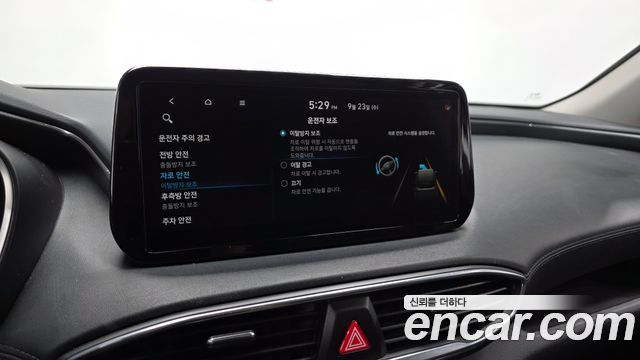 Hyundai Santa Fe Diesel 2.2 2WD Premium Choice 2021 — фото 16