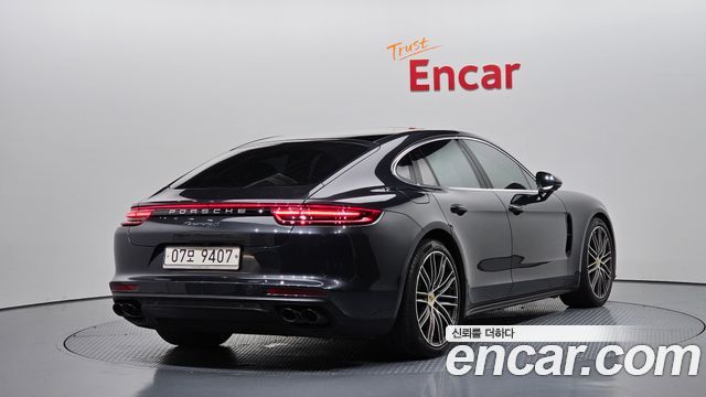 Porsche Panamera (971) 3.0 AWD 2018 — фото 2