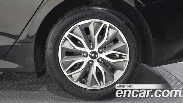 Kia K5 Hybrid (III) Noblesse 2022 — фото 21