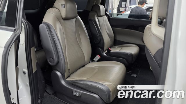 Kia Carnival (IV) Gasoline 9-Seater Signature 2025 — фото 12