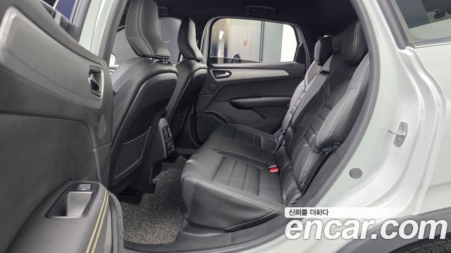 Renault Korea Arkana 1.6 GTe Iconic 2025 — фото 12