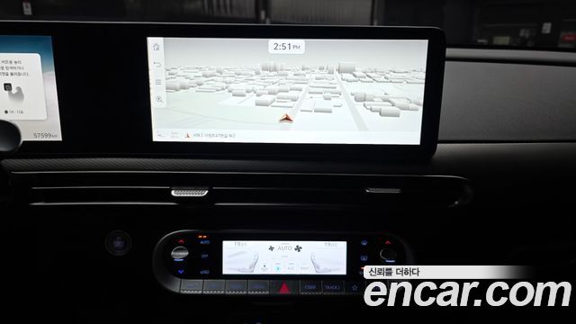 Genesis GV60 Standard 2022 — фото 15